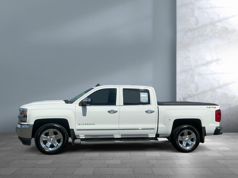 2017 Chevrolet Silverado 1500 — rear three-quarter view